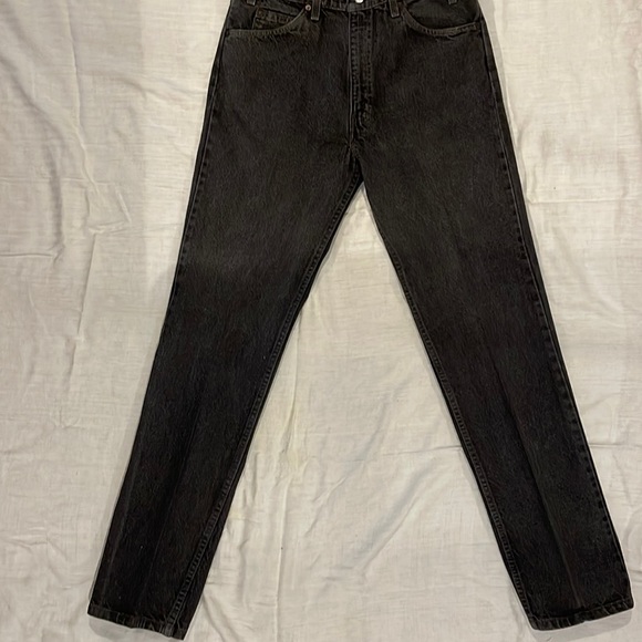 Levi’s Black 505 jeans-zipper fly. - Picture 6 of 9